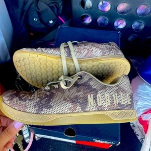 NoBull Trainers Women's 9.0/Men's 7.5